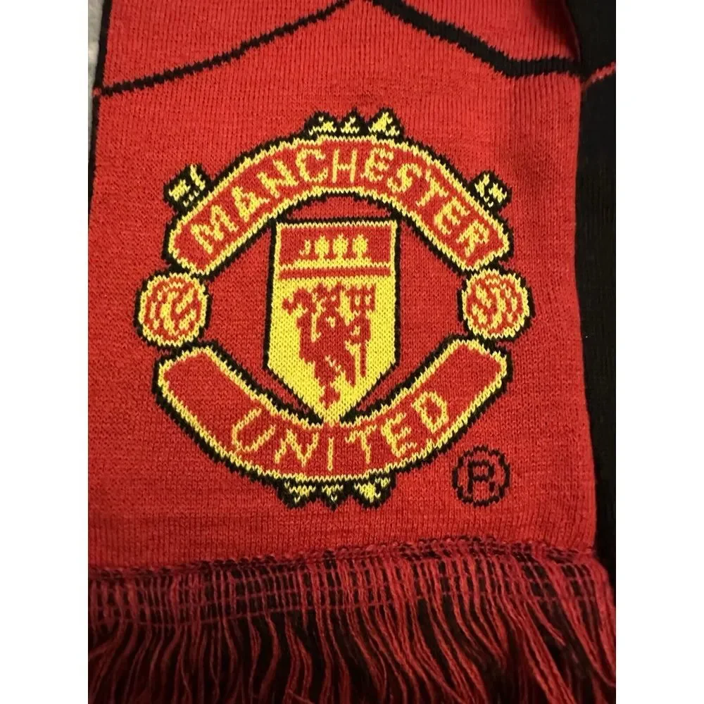 Manchester United (Premier League) Double Sided Winter Scarf 7.